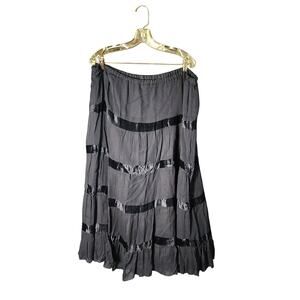 Mlle Gabrielle 1X Tiered Stretch Waist Velvet Strip Boho Witchy Emo Midi Skirt